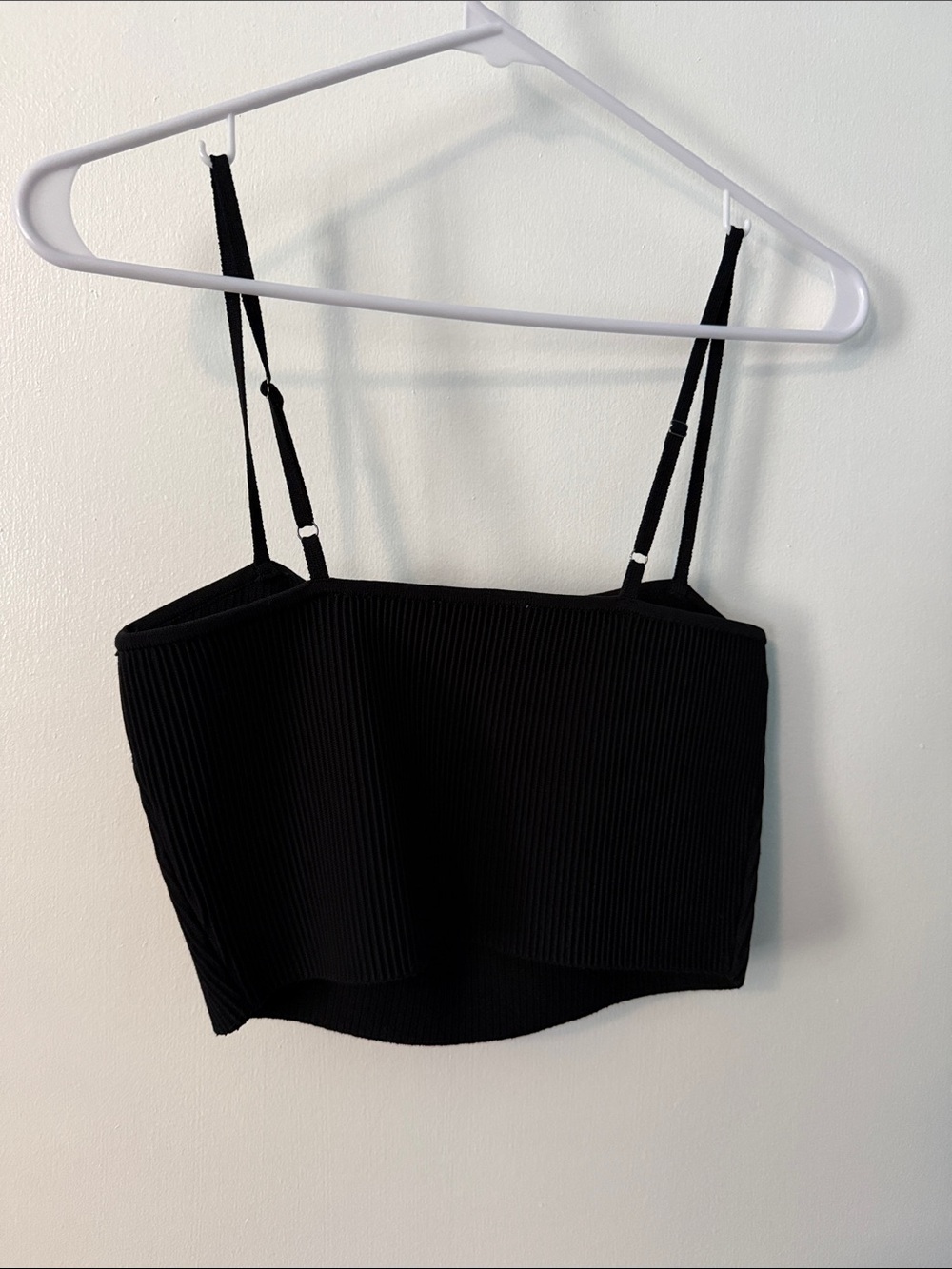 Astr Black Ribbed Cropped Cami - Picture 2 of 4